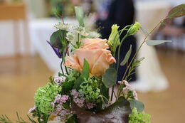 Blumenschmuck aus der "Floral Manufaktur" von Katja Kano in Leppersdorf